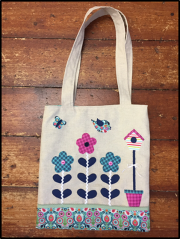 Fabric Applique Tote Bag at Alwan Salma Fabric Applique Tote Bag at Alwan Salma